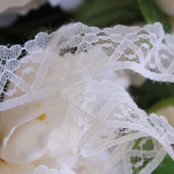 Vintage Ivory Lace Trim, 5 yards, One Inch Wide - Picture 3 of 10